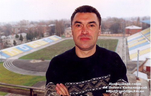 Старший за клуб на один рік Старший за клуб на один рік